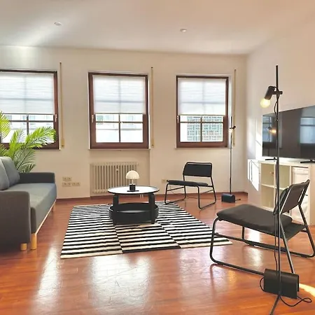 Stylisches Loft-apartment In Der Stadtmitte - Paul -