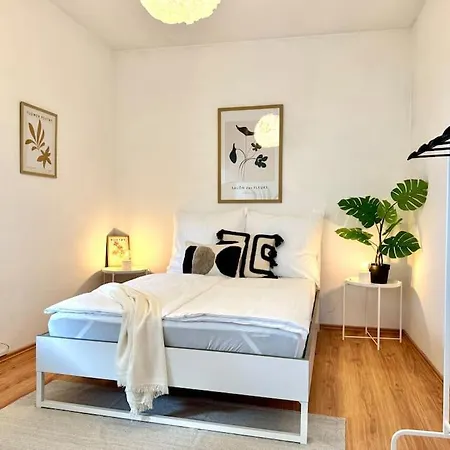 Stylisches Loft-apartment In Der Stadtmitte - Paul - Apartment